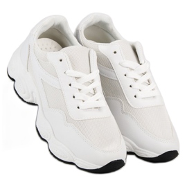 Białe obuwie sportowe 5