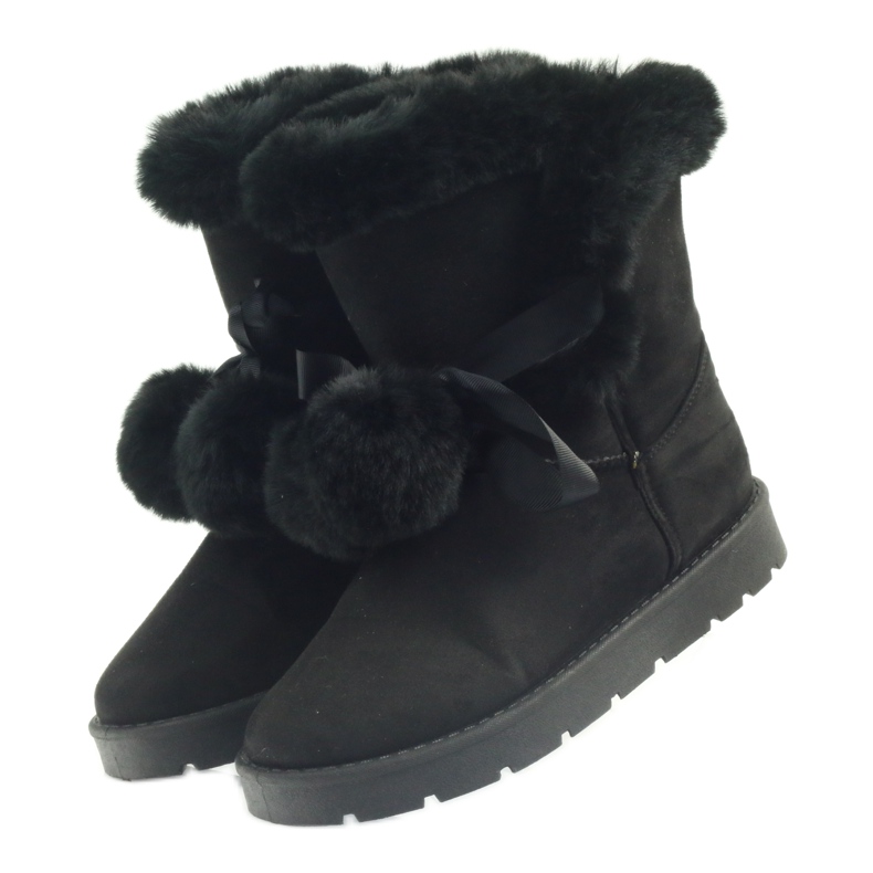 Czarne Emusy Mukluki z pomponem 3