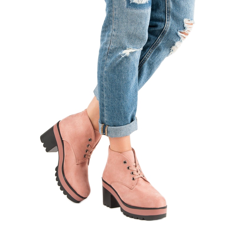 Lekkie botki na obcasie różowe 1