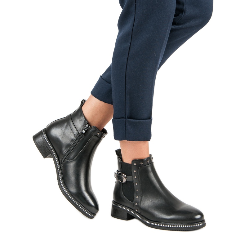 Vinceza Czarne Botki Z Dżetami 1