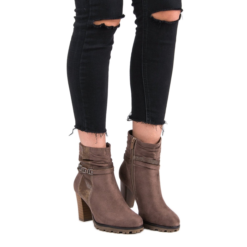 Super Mode Stylowe botki na słupku brązowe 1