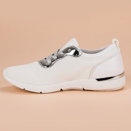 Białe buty sportowe 4