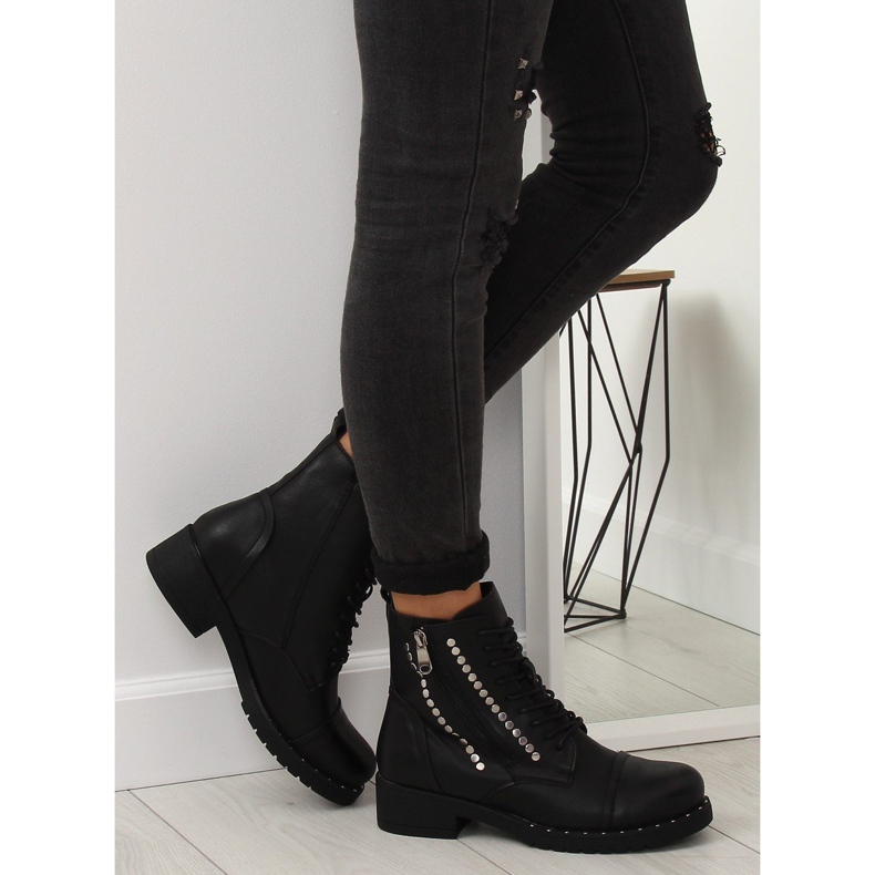 Workery z ćwiekami czarne 88060 Black 2