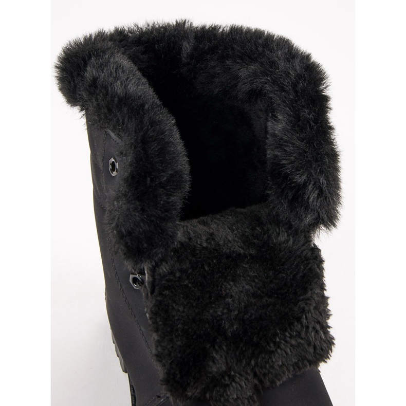 Czarne traperki z futerkiem 1