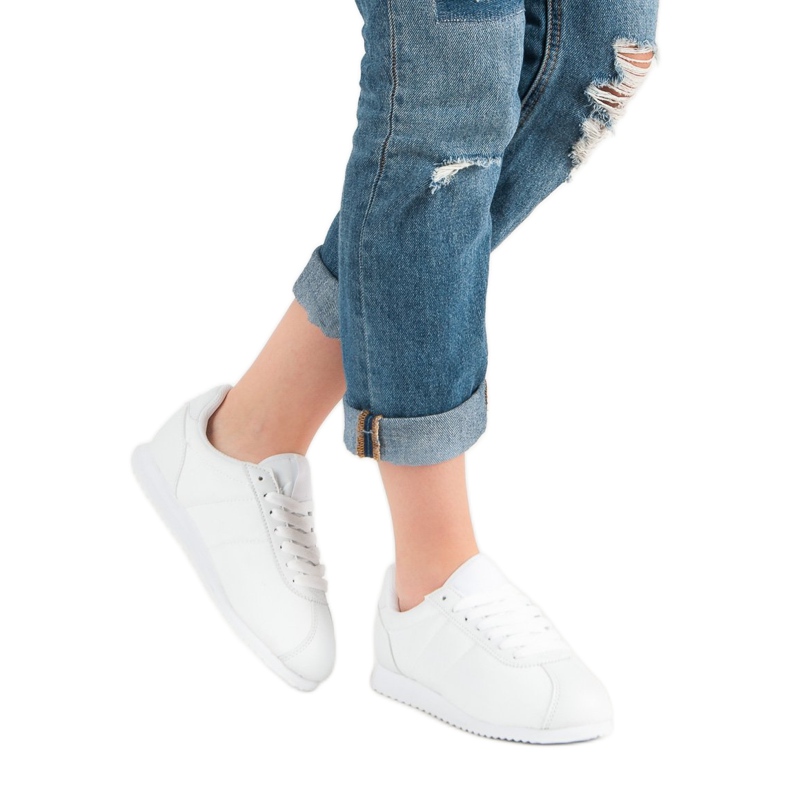 Białe Obuwie Sportowe 2