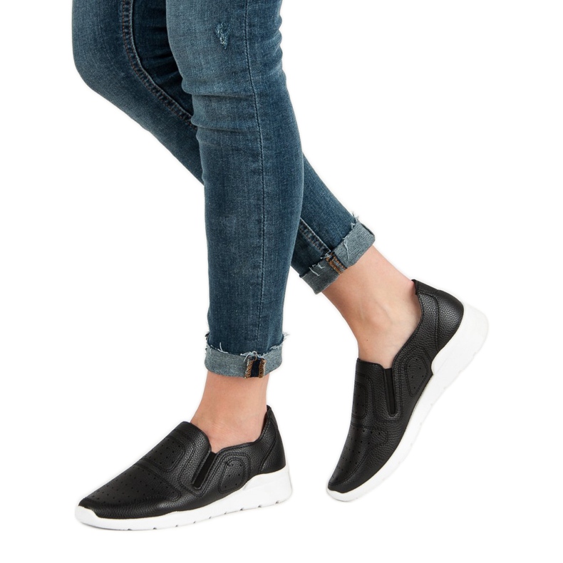 Queen Bee Lekkie Trampki Slip On czarne 2
