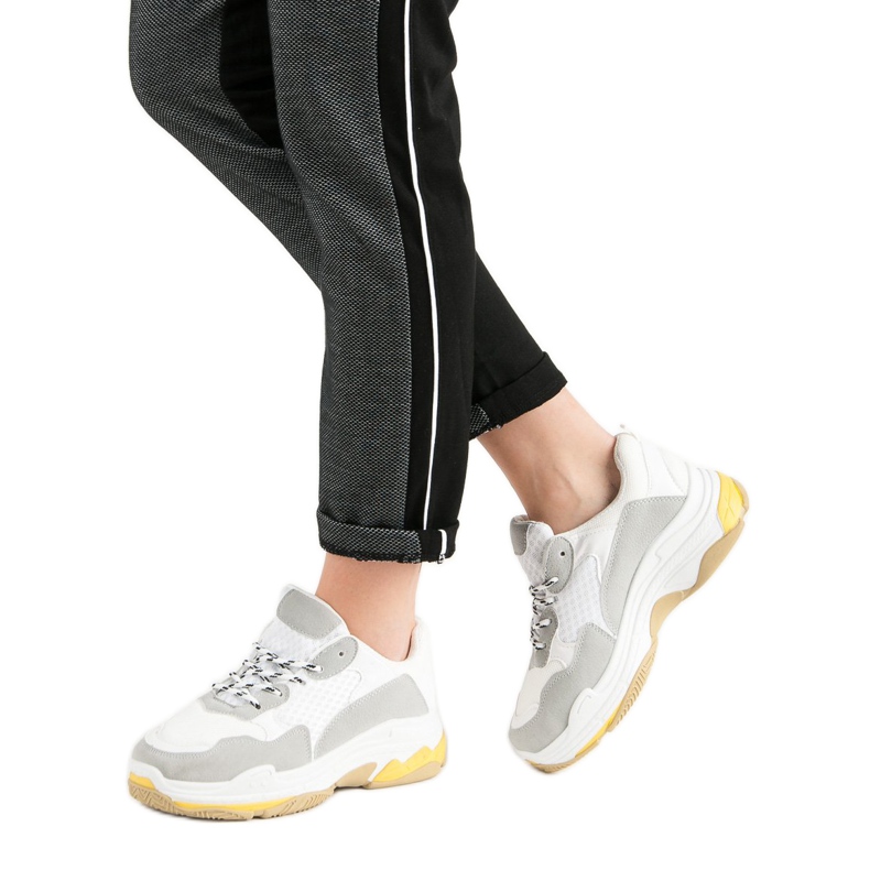 Small Swan Białe Sneakersy Na Platformie 2