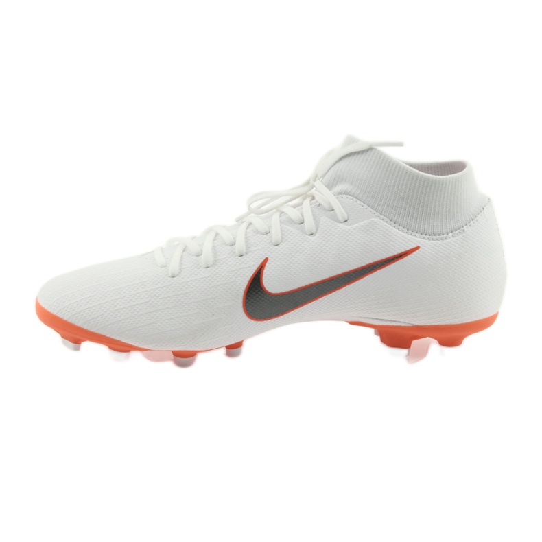 Buty piłkarskie Nike Mercurial Superfly 6 Academy MG M AH7362-107 białe 2
