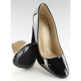 Czółenka na słupku czarne B-23 Black II-GAT 1