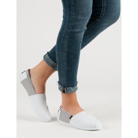 Lekkie Trampki Slip On białe 1