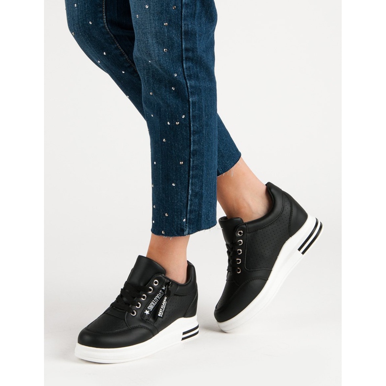 Modne Czarne Sneakersy 2