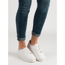 Białe Wiązane Półbuty VICES 2