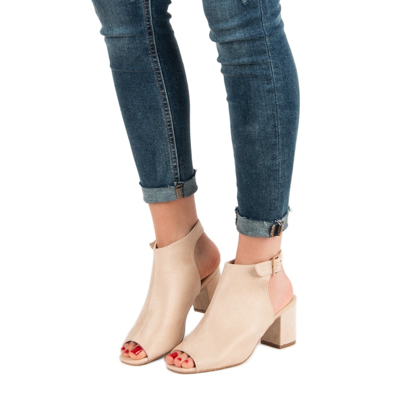 Super Mode Zabudowane Sandały Na Słupku brązowe 1