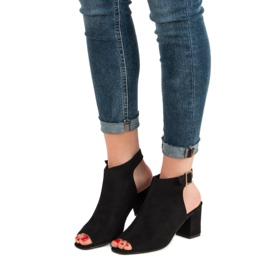 Super Mode Zabudowane Sandały Na Słupku czarne 1