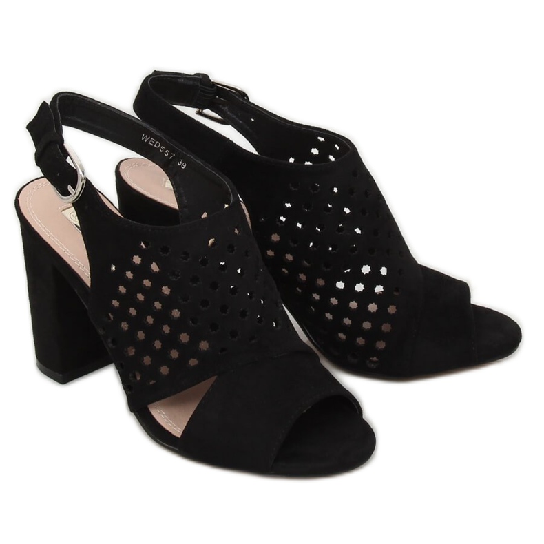 Sandałki ażurowe czarne WED557 Negro 2
