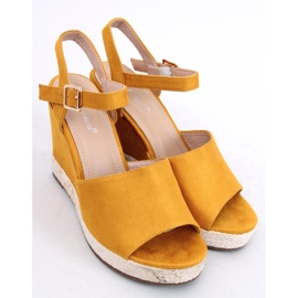 Sandałki na koturnie żółte FD-5M14 Yellow 1