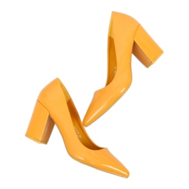 Czółenka na słupku żółte LE061P Yellow 2