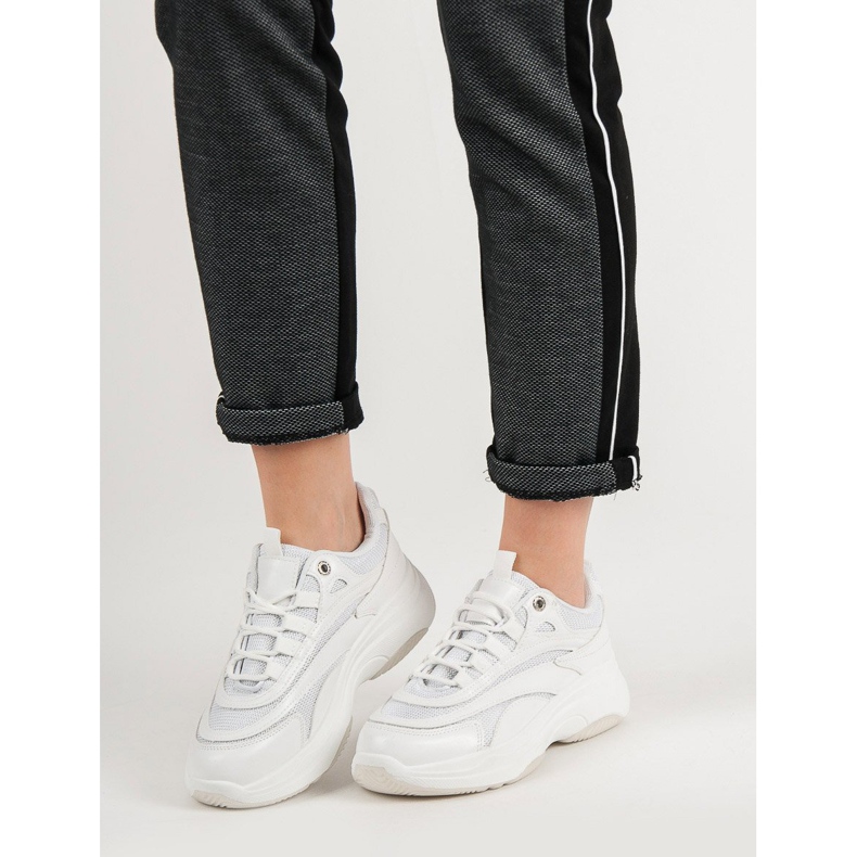 Białe Sneakersy 2
