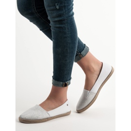 Białe Slipony VICES 2