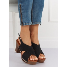 Sandałki ala drewniaki czarne D-131 Black 2