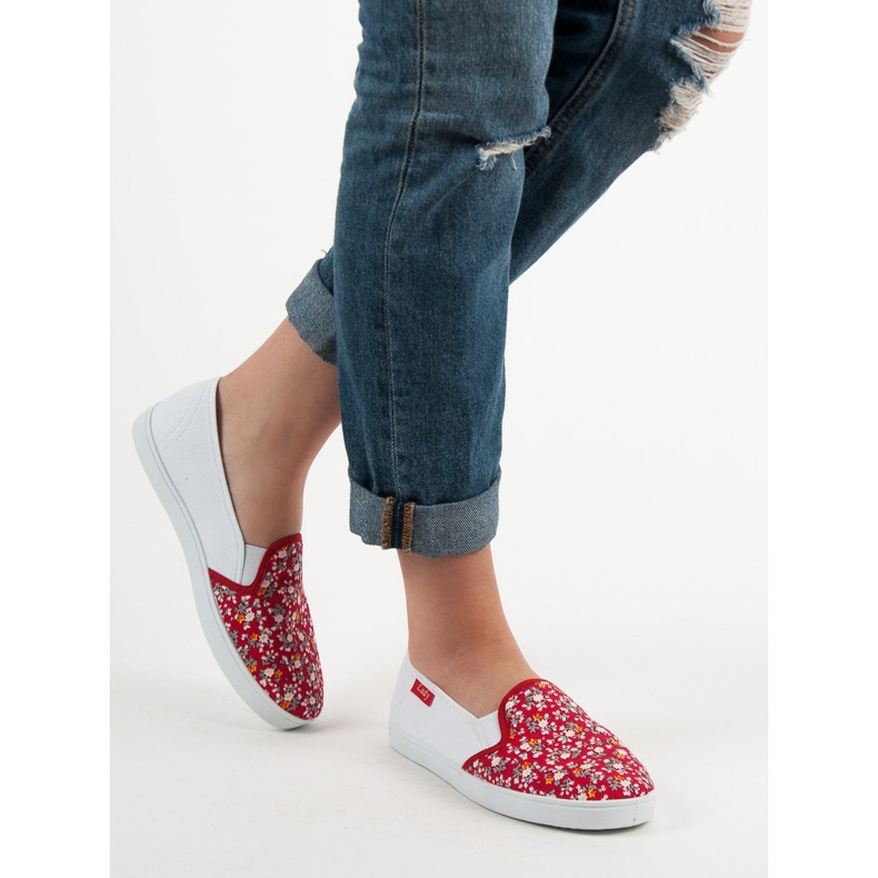 Lovery Casualowe Slipony białe czerwone 1