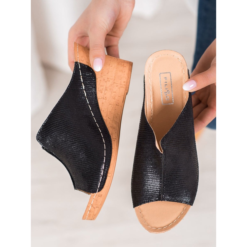 Filippo Czarne Klapki Na Koturnie 1