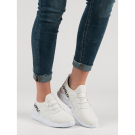 Białe Tekstylne Buty Sportowe 1