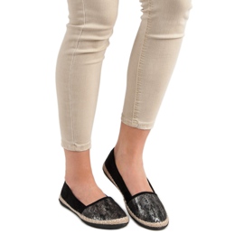 Lucky Shoes Czarne Wsuwane Obuwie 1