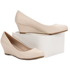 Small Swan Czółenka Na Koturnie brązowe 1