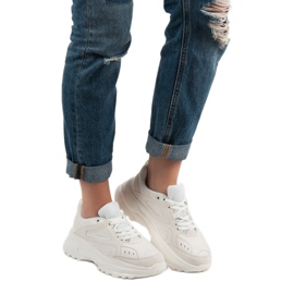 Białe Sneakersy VICES 2