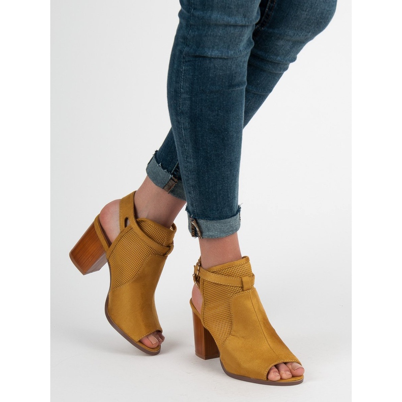 Evento Stylowe Zabudowane Sandały żółte 2