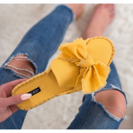 Zabudowane Klapki VICES żółte 1