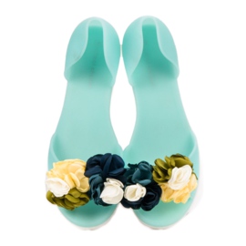 Ideal Shoes Meliski Z Kwiatami zielone 1