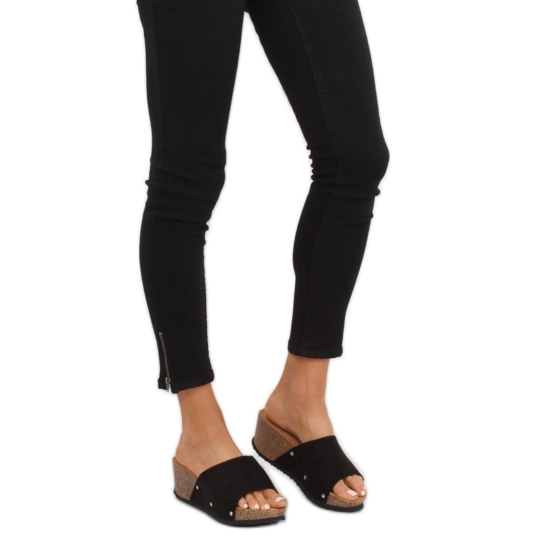 Klapki na koturnie czarne GU56 Black 1