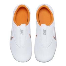 Buty piłkarskie Nike Mercurial Vapor 12 Club Ps V Mg Jr AH7351-107 białe białe 1