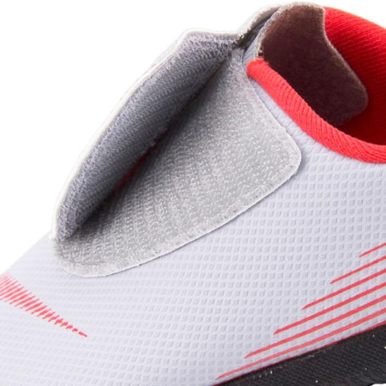 Buty piłkarskie Nike Mercurial Vapor 12 Club Ps Tf Jr AH7357-060 szare szare 2