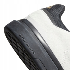 Buty adidas Sleuth Dlx M BC0661 białe czarne 3
