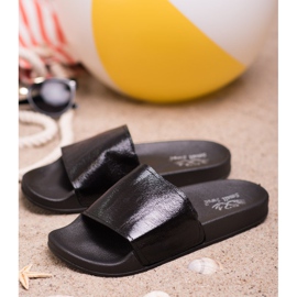 Small Swan Casualowe Klapki Damskie czarne 2
