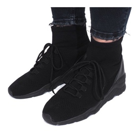 Czarne sportowe buty Marthe 1