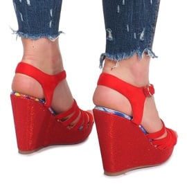 Czerwone sandały na koturnie Ankard 4