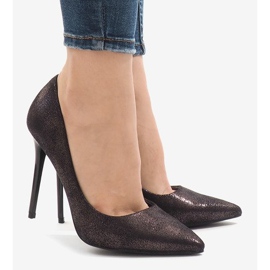 Czarne klasyczne szpilki AT-0596-L 2