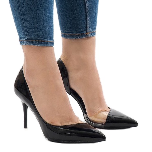 Czarne lakierowane asymetryczne szpilki GH11541 1