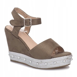 Zielone sandały na koturnie Travel wielokolorowe 1