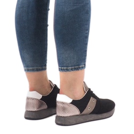 Czarne sportowe trampki z siatką 5510-1 1