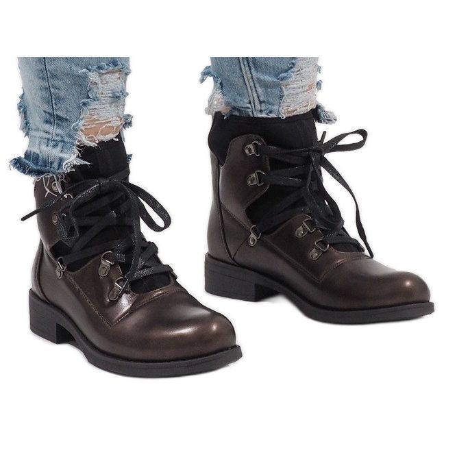 Brązowe sznurowane botki HQ8775 1