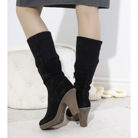 Czarne zamszowe kozaki na obcasie 9A0956 1