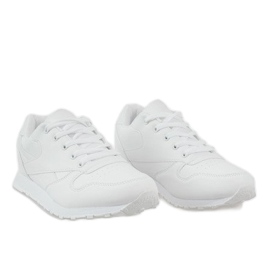 Białe sportowe obuwie HY-D01 2
