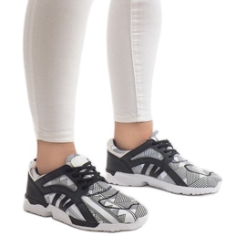 Białe buty sportowe 523 czarne 1
