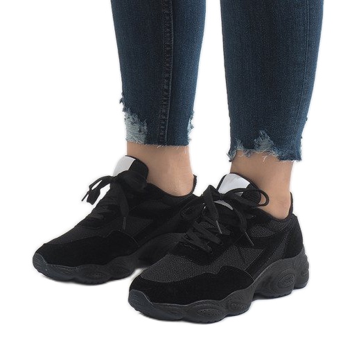Czarne buty sportowe E-102 1