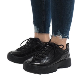 Czarne modne obuwie sportowe 82017 1